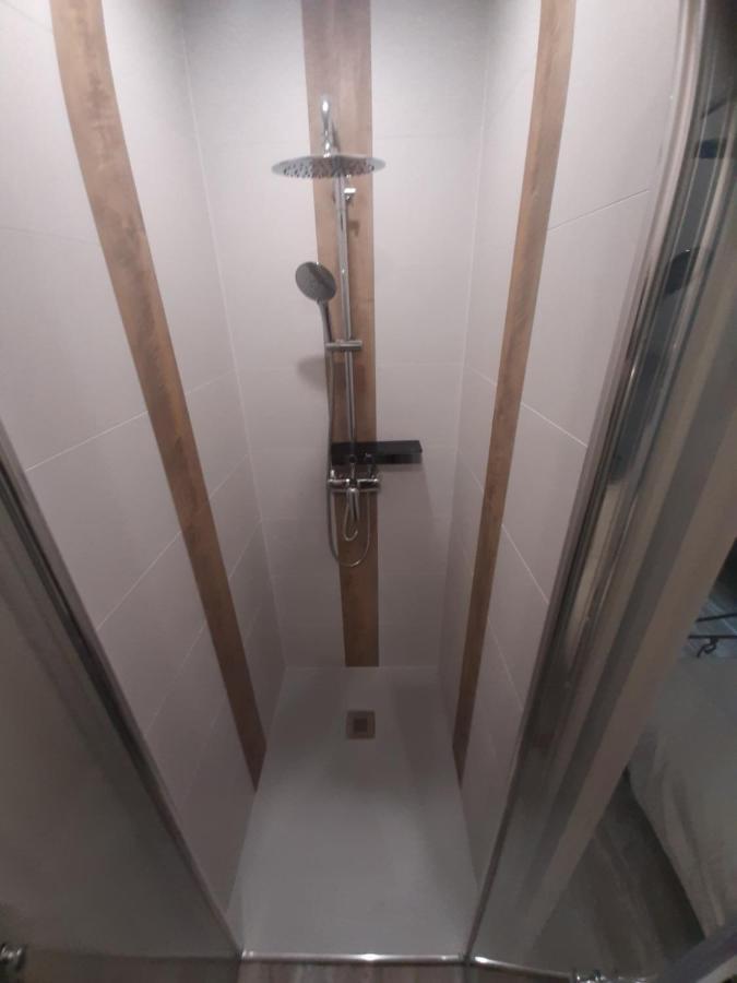 3 Apt T2 Cosy De 40 A 50 M2 Ideal Pour Un Deplacement Pro " Les Iris " บูร์ก-แซ็ง-ต็องเดอ็อล ภายนอก รูปภาพ