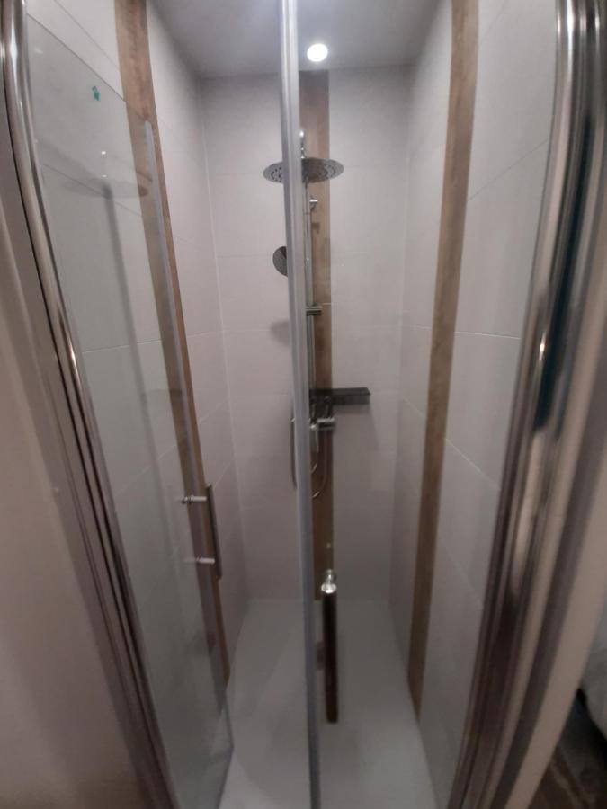 3 Apt T2 Cosy De 40 A 50 M2 Ideal Pour Un Deplacement Pro " Les Iris " บูร์ก-แซ็ง-ต็องเดอ็อล ภายนอก รูปภาพ