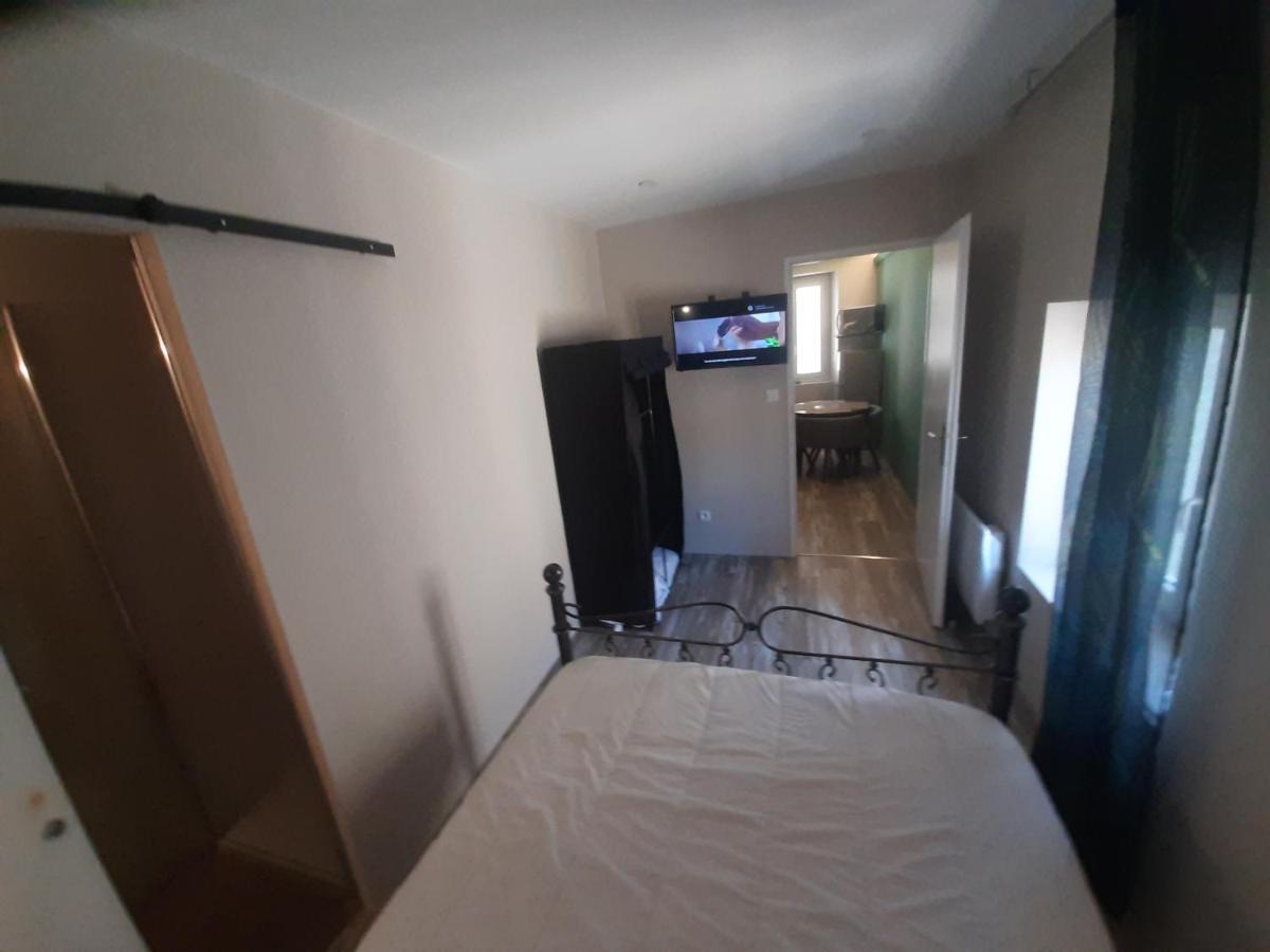 3 Apt T2 Cosy De 40 A 50 M2 Ideal Pour Un Deplacement Pro " Les Iris " บูร์ก-แซ็ง-ต็องเดอ็อล ภายนอก รูปภาพ