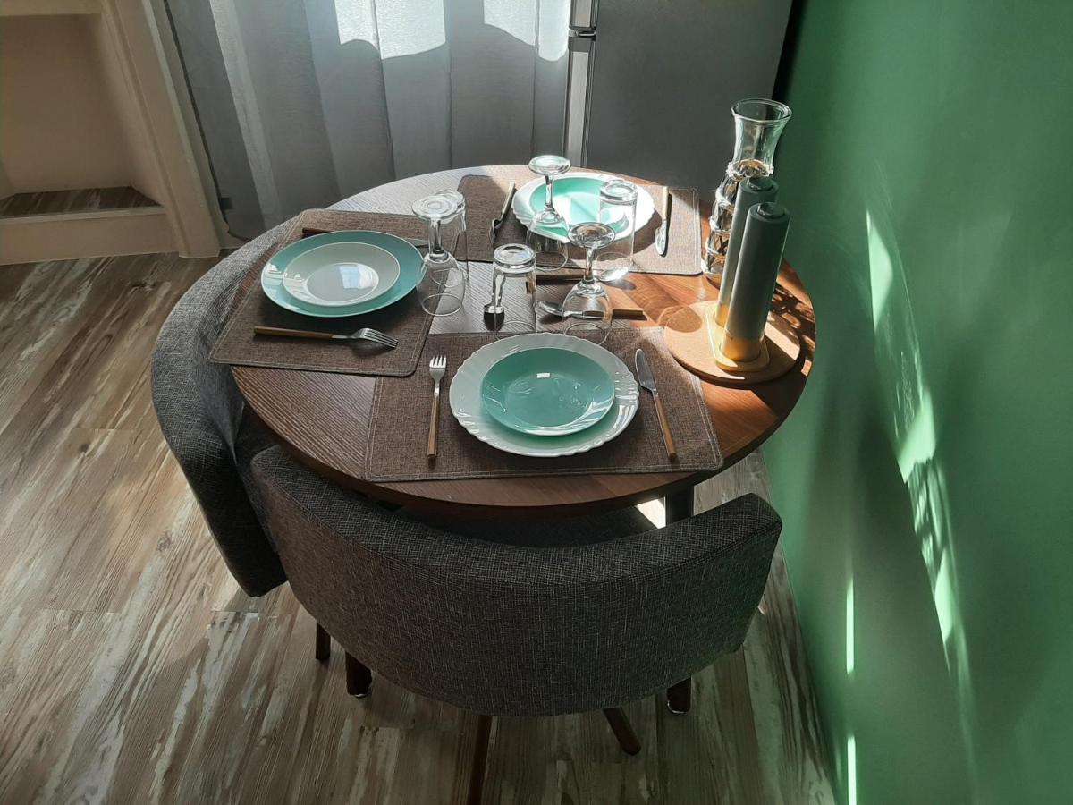 3 Apt T2 Cosy De 40 A 50 M2 Ideal Pour Un Deplacement Pro " Les Iris " บูร์ก-แซ็ง-ต็องเดอ็อล ภายนอก รูปภาพ